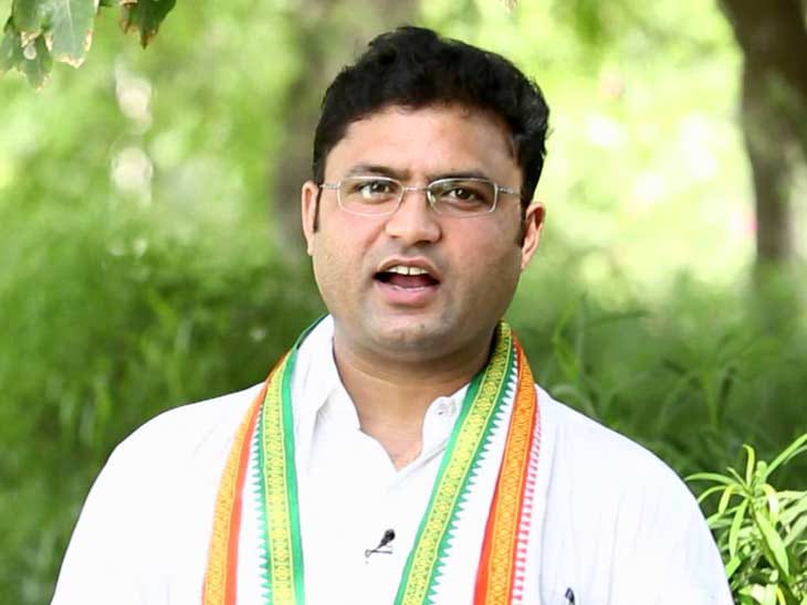 लोकसभा चुनाव को लेकर नेताओं में अपनी अपनी सीट को लेकर जद्दोजहद हुई तेज।